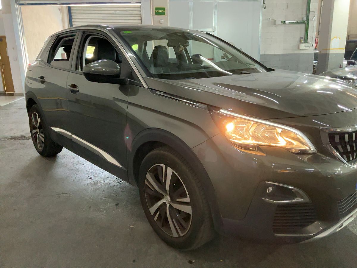 COMING SOON PEUGEOT 3008 ALLURE 1.2 E-THP AUTO SPANISH LHD IN SPAIN 62000 MILES SUPER 2017